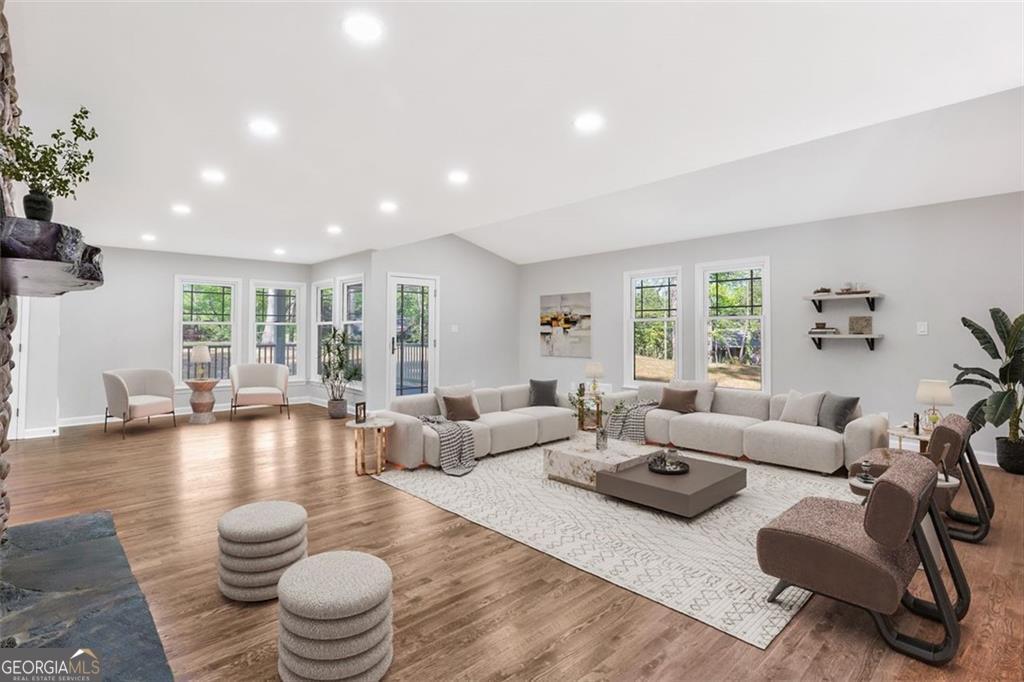 100 Little Ridge RD