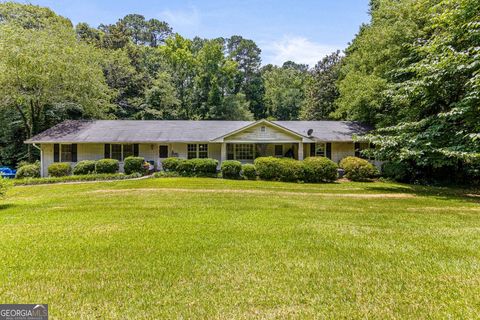 Single Family Residence in Lawrenceville GA 435 Baggett Circle.jpg