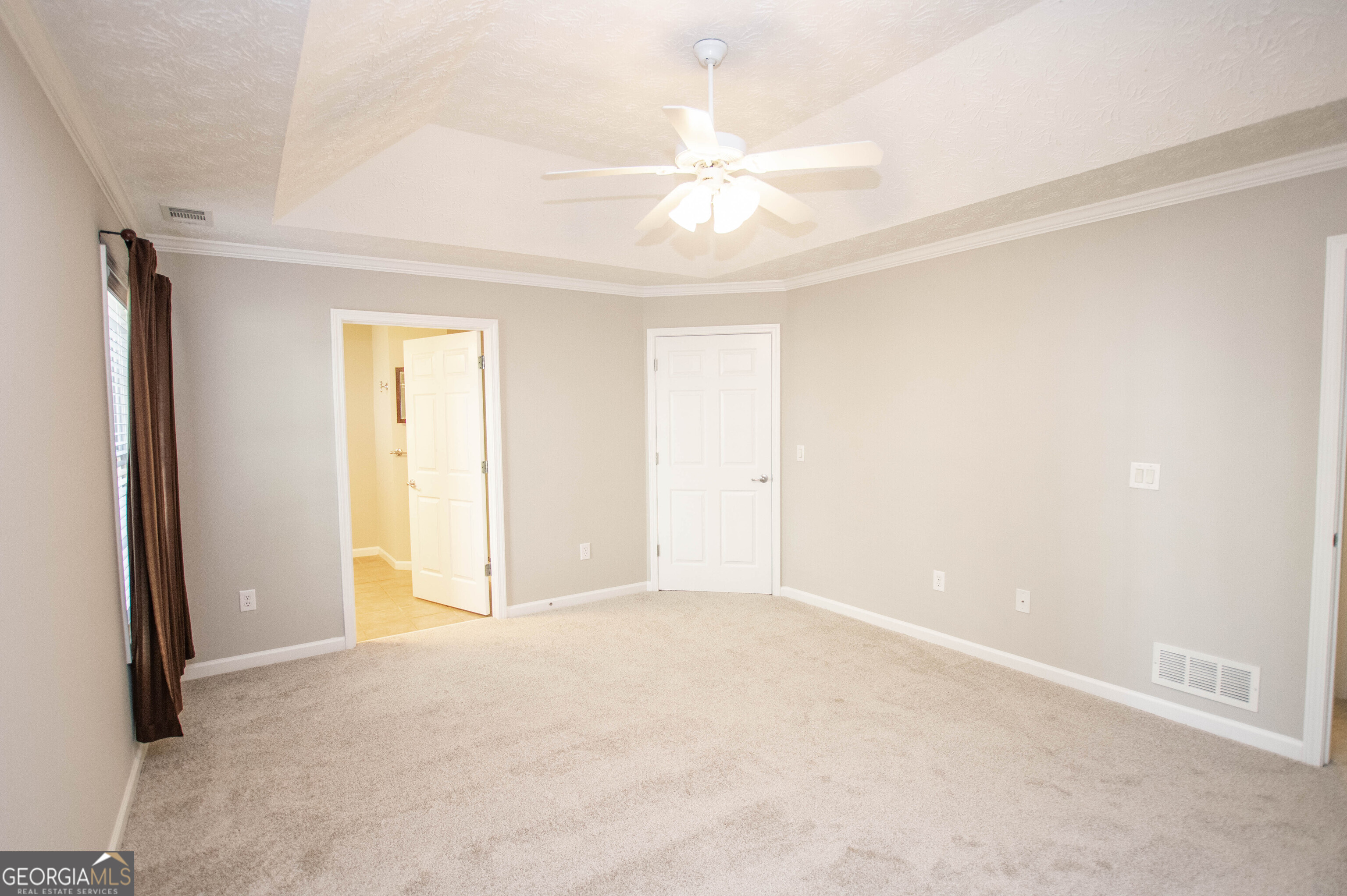 Oaks at Millcreek - Residential