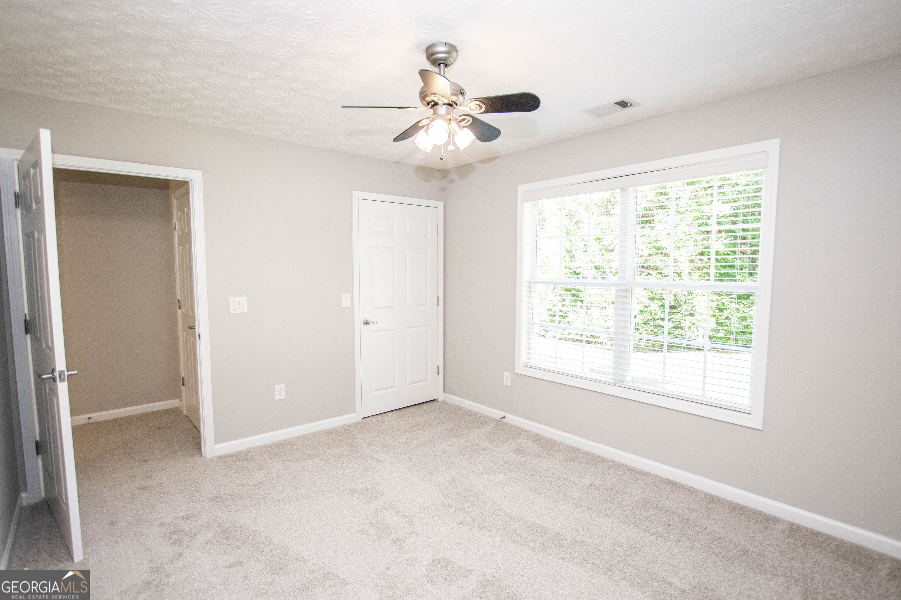 Oaks at Millcreek - Residential