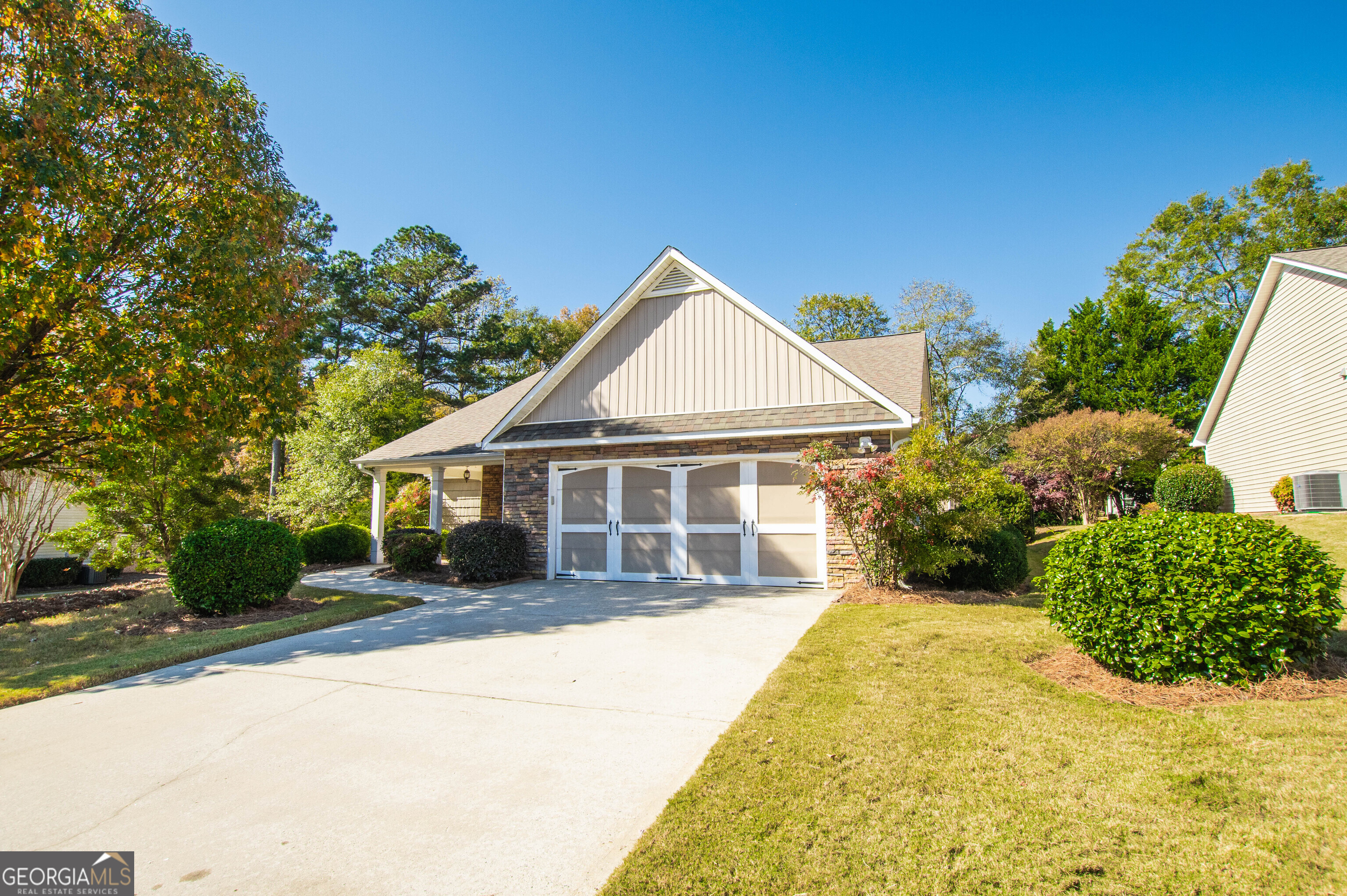 Oaks at Millcreek - Residential