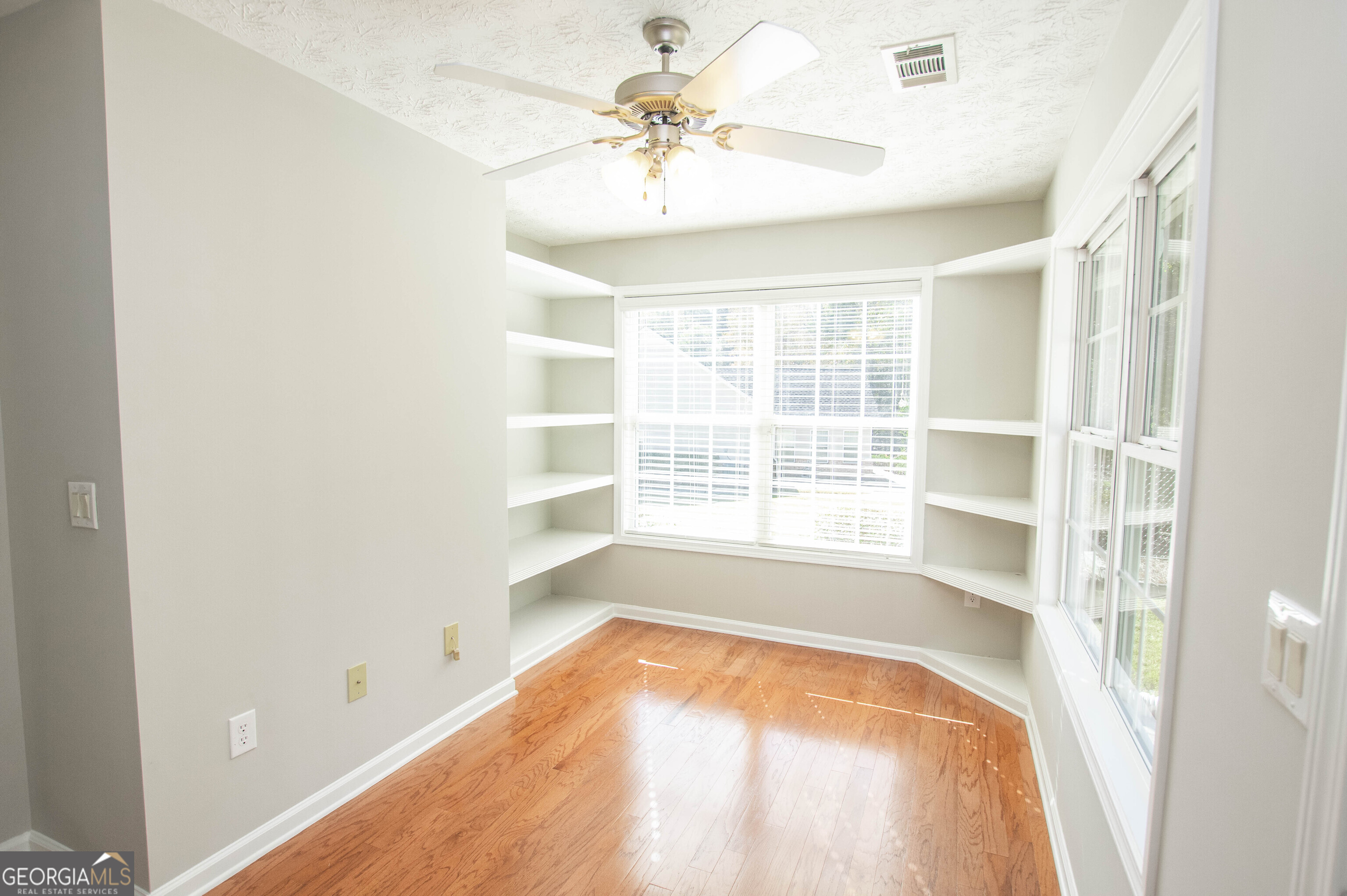 Oaks at Millcreek - Residential