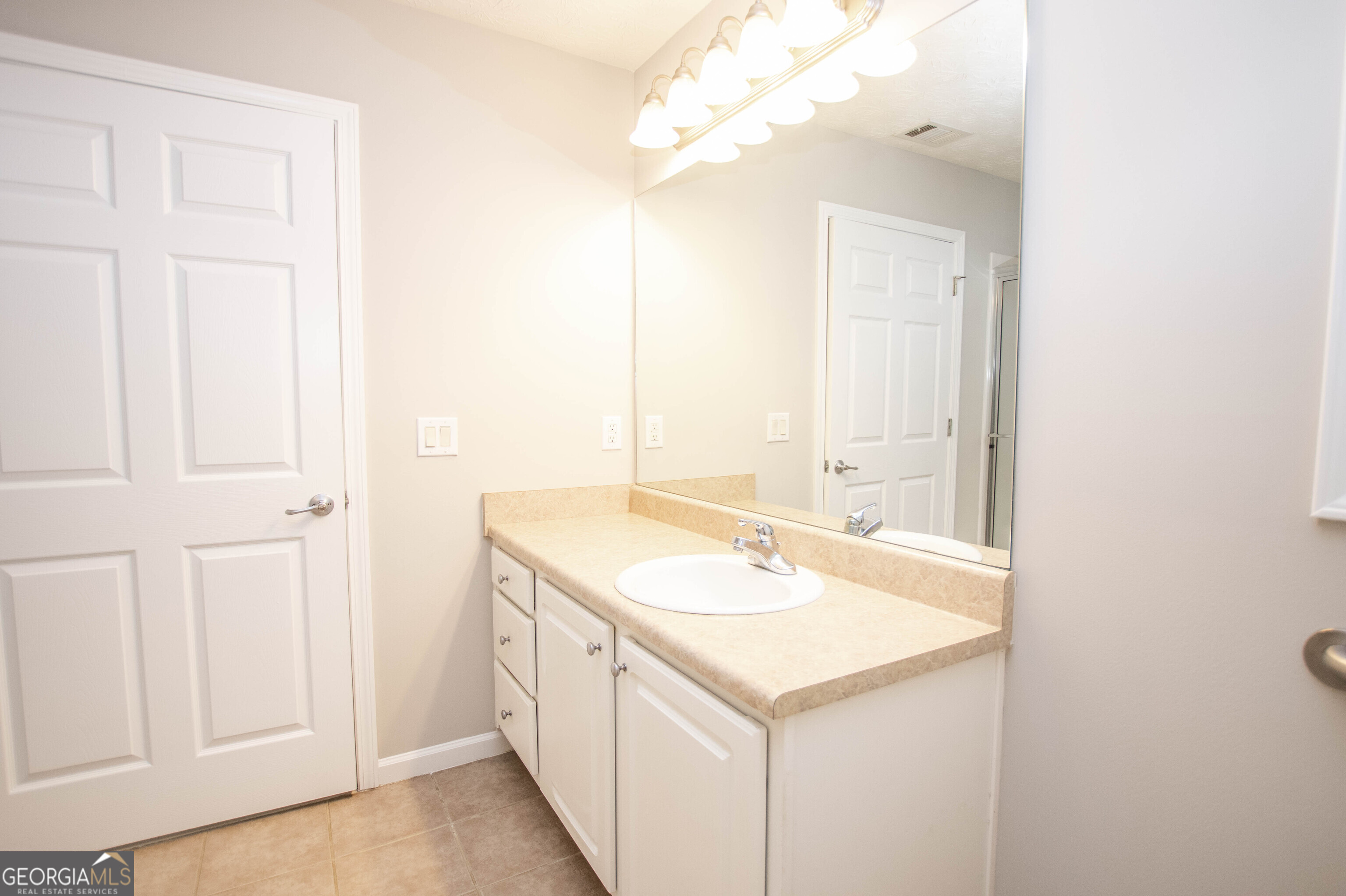 Oaks at Millcreek - Residential