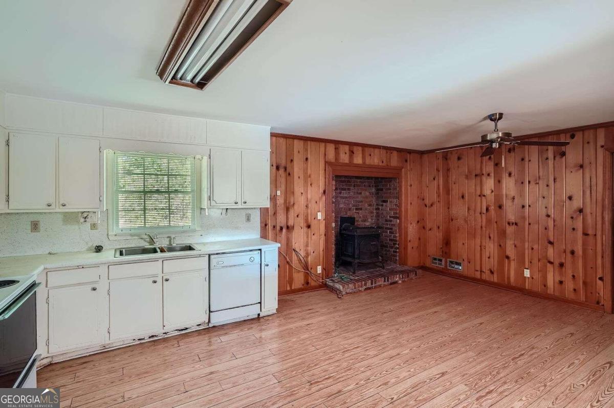 STRATTON HILLS - Residential