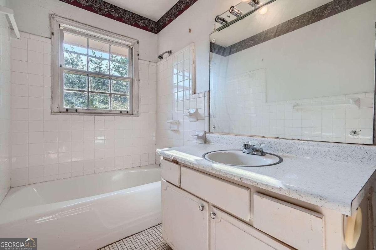 STRATTON HILLS - Residential