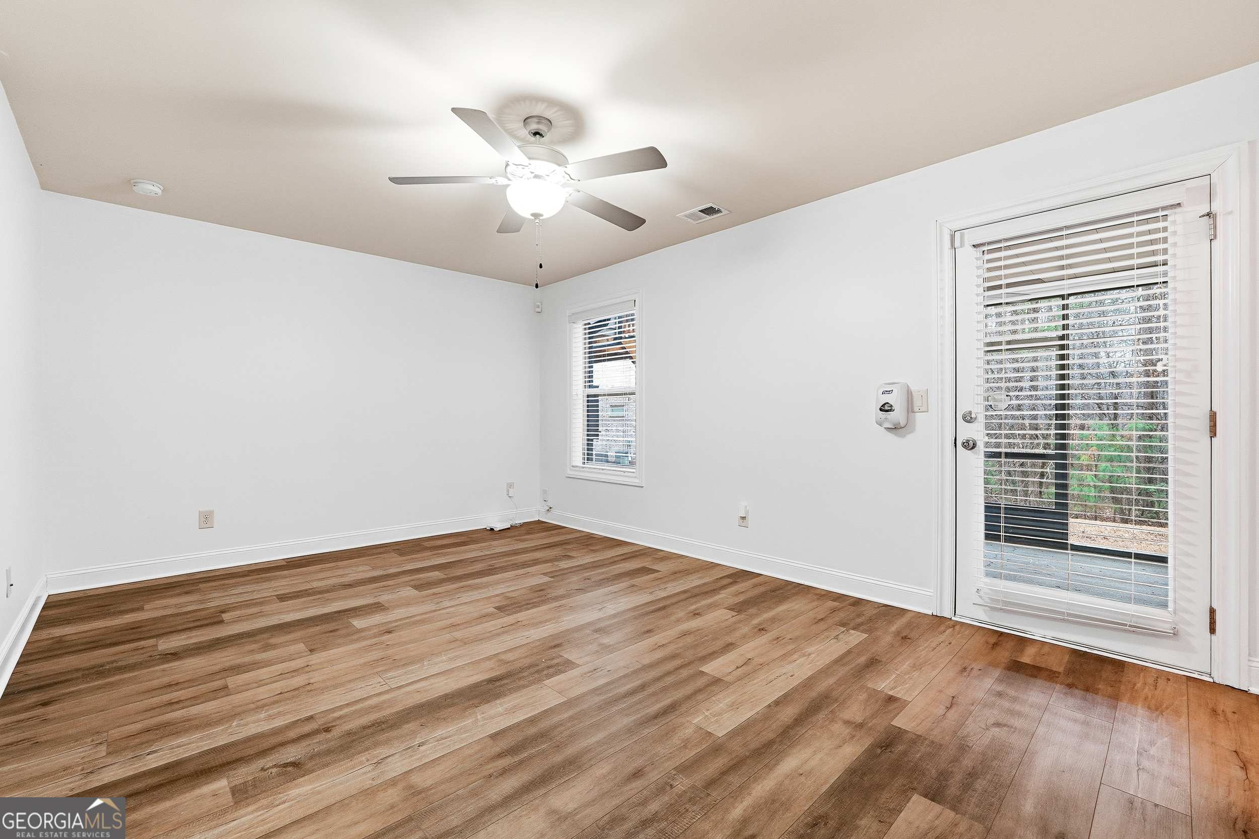 7809 Laurel Crest DR