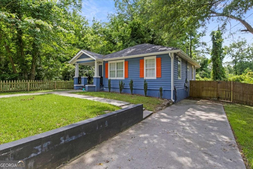 Photo of 836 Wood Street NW, Atlanta, GA 30318 (MLS # 10697683)