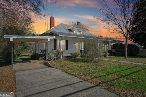 2140 N BROAD ST Commerce GA 30529