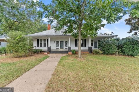 2140 N BROAD ST Commerce GA 30529