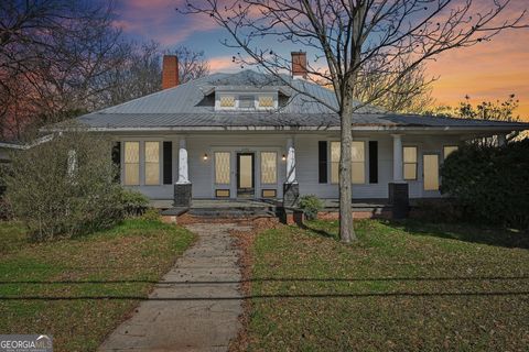 2140 N BROAD ST Commerce GA 30529