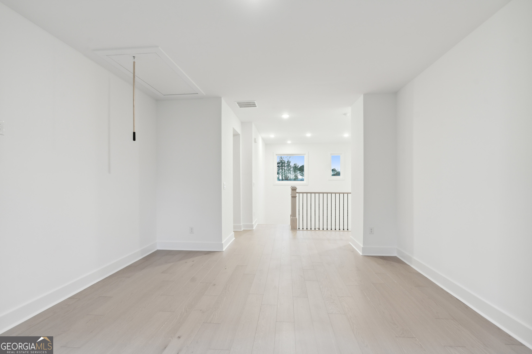 Ellis - Residential