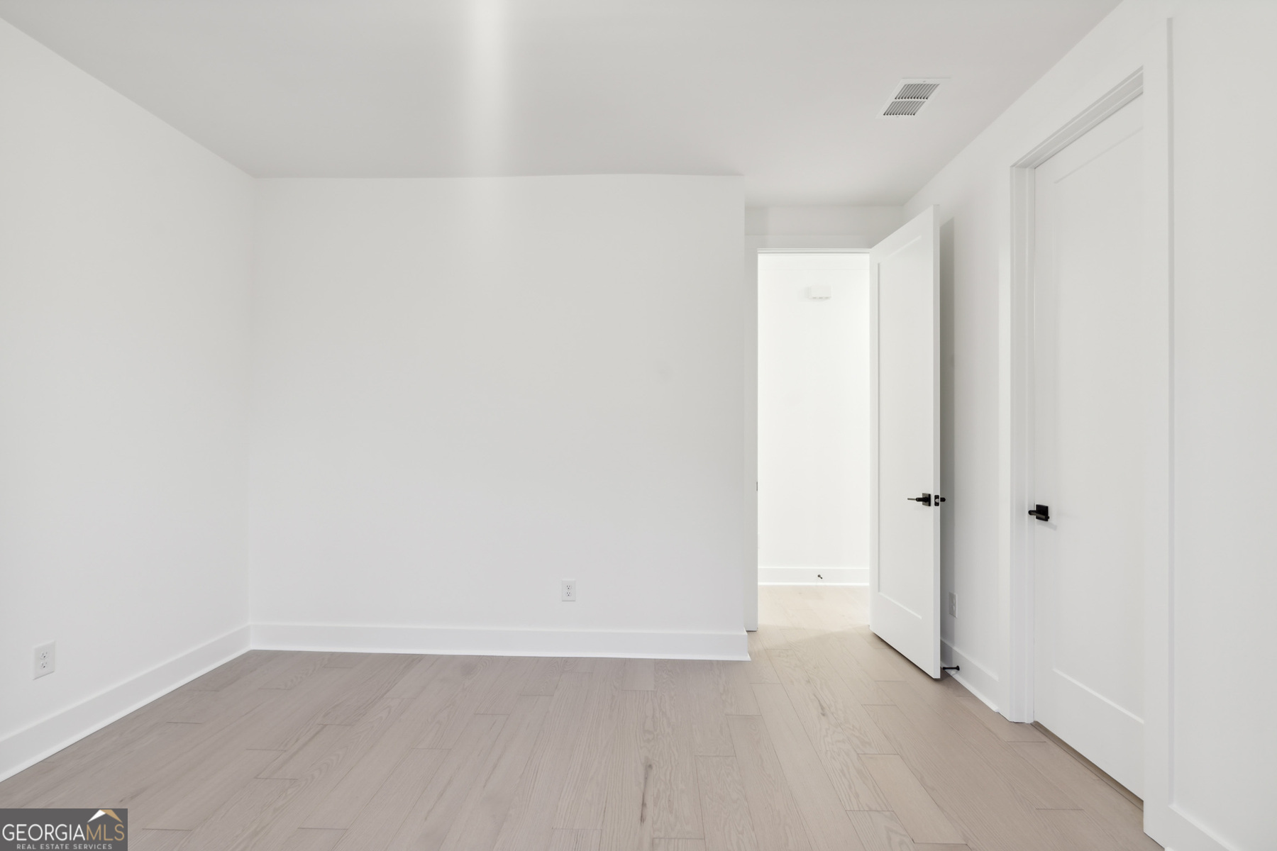 Ellis - Residential