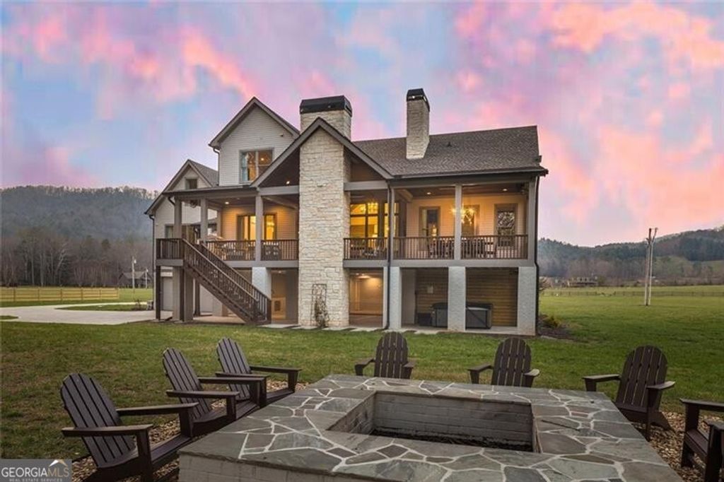 Photo of 346 Woodeye Circle, Suches, GA 30572 (MLS # 10735932)