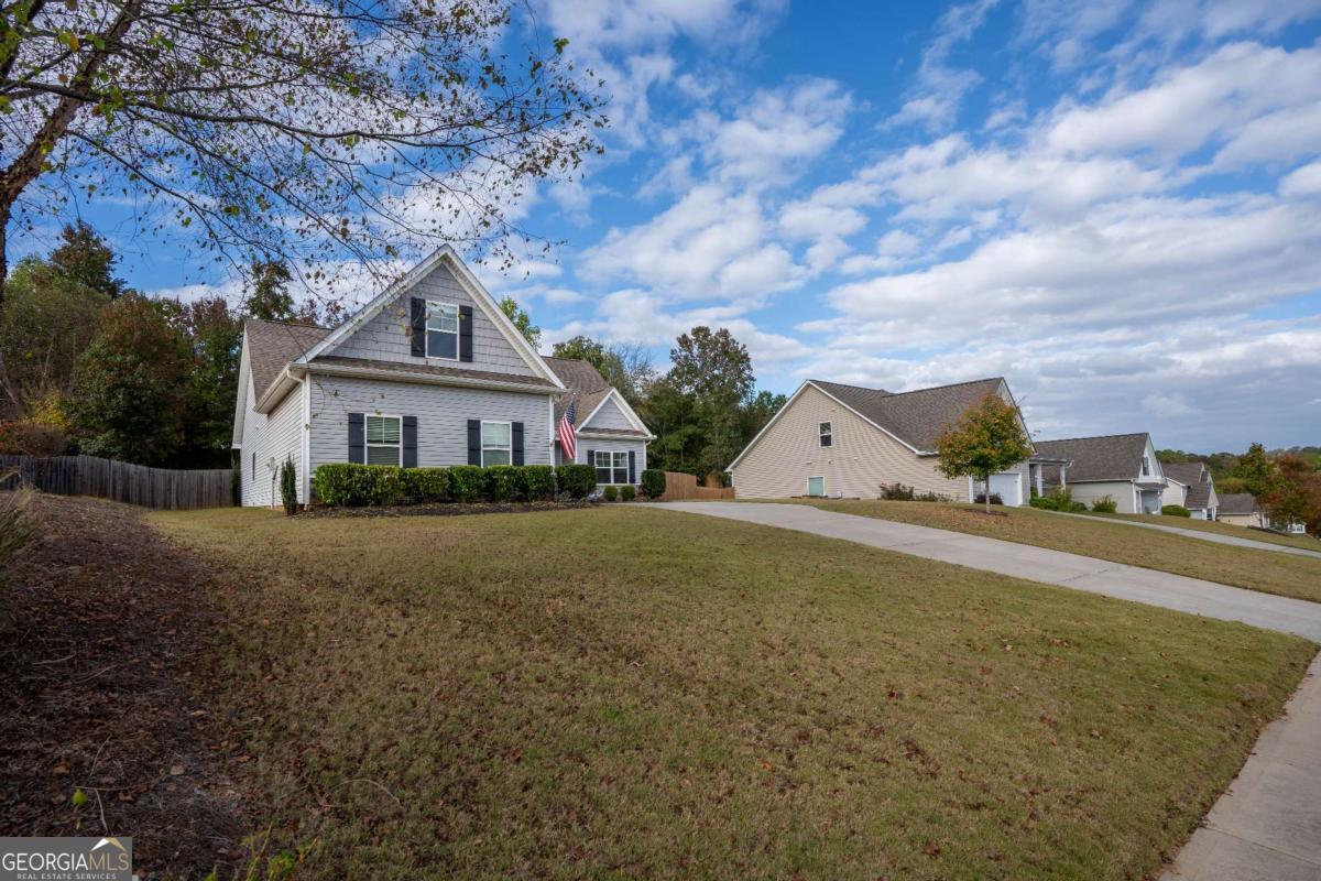 5641 Wooded Valley WAY