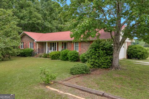 1311 Delia DR Elberton GA 30635