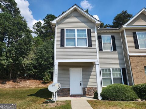 2304 Bigwood TRL College Park GA 30349
