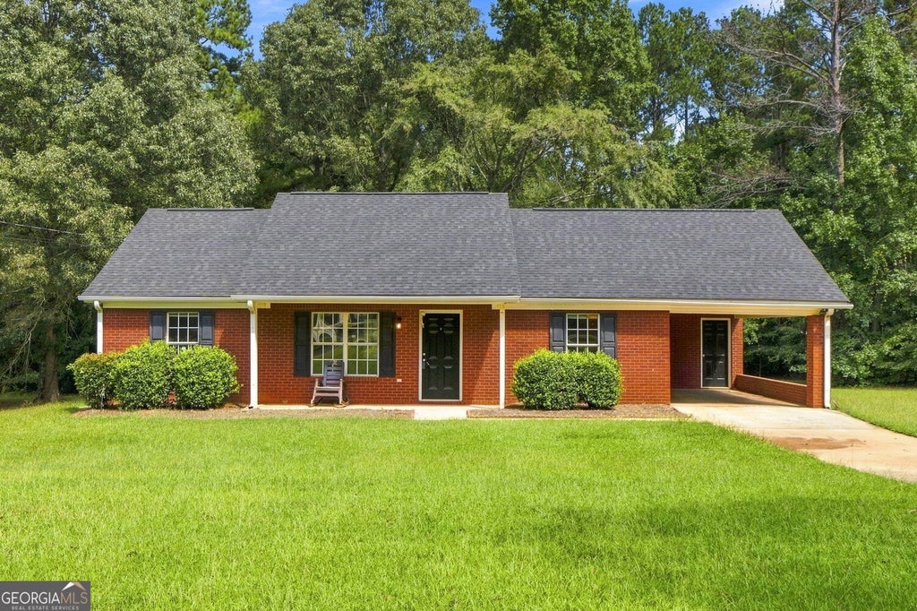 Photo of 2587 Kelleytown Road, McDonough, GA 30252 (MLS # 10845251)