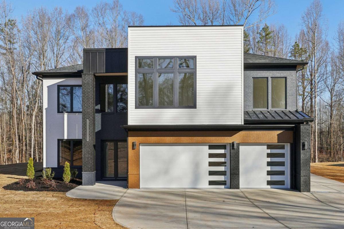 2404 Highway 124 W