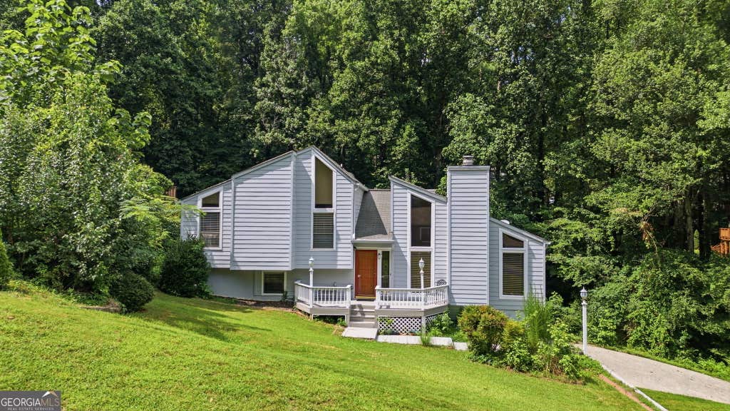 Photo of 5151 Davidson Road NE, Marietta, GA 30068 (MLS # 10799187)