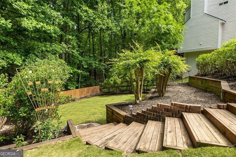 450 Dunhill View CT