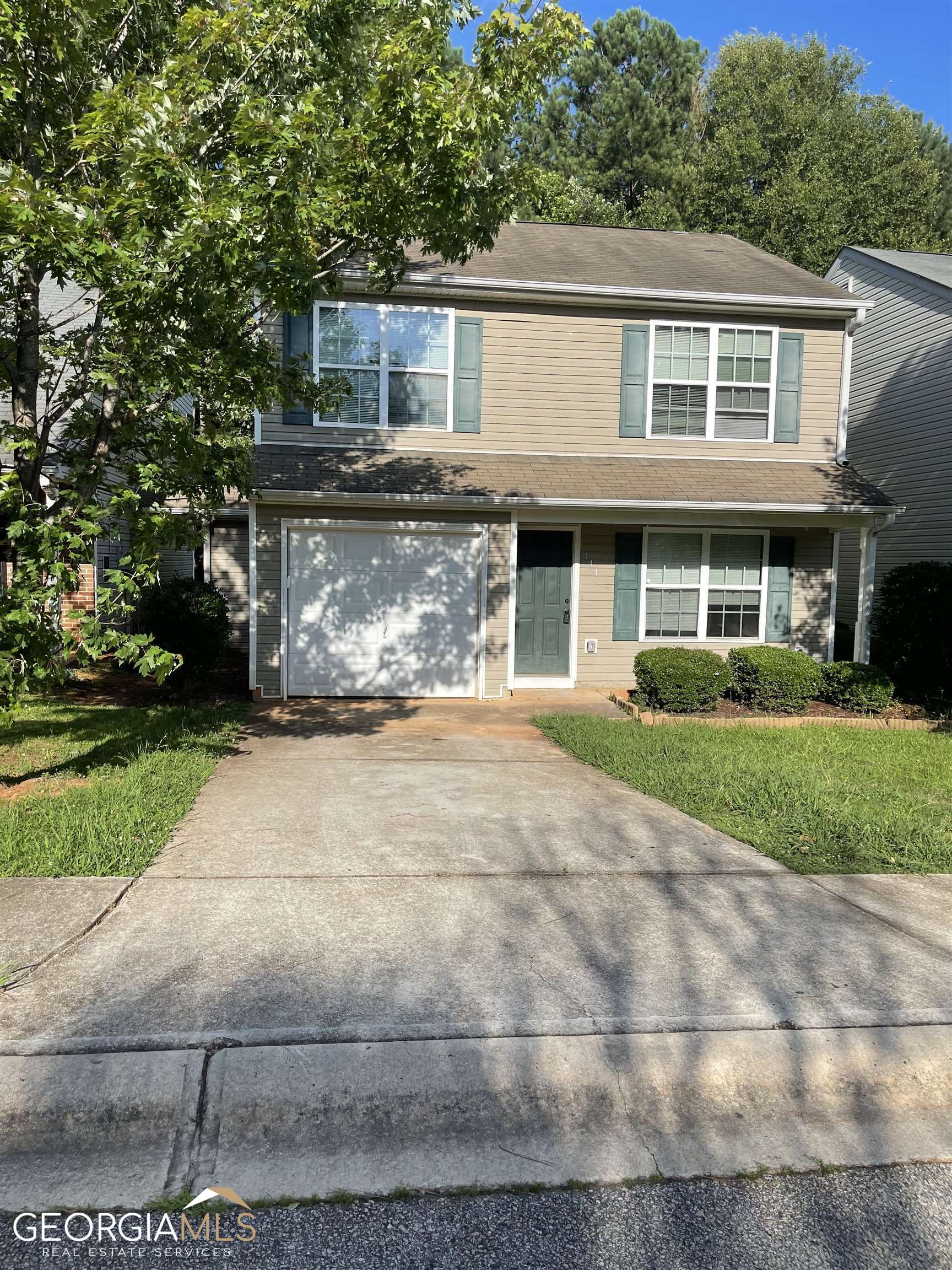 This beautiful 3-bedroom home is conveniently located near everything. It offers a laminated floor throughout the house. Upgraded kitchen with granite countertops. Additional features include a family room with a fireplace, a formal dining room, and a spacious kitchen with a breakfast area. Upstairs is equipped with 3 bedrooms, 2 full bathrooms, and a laundry room. The backyard is very private. There's a storage space available for you to store your unused items. Welcome home!