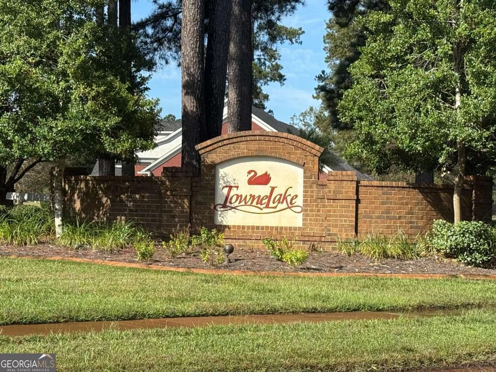 Photo of 155 Village Lake Drive, Pooler, GA 31322 (MLS # 10652763)