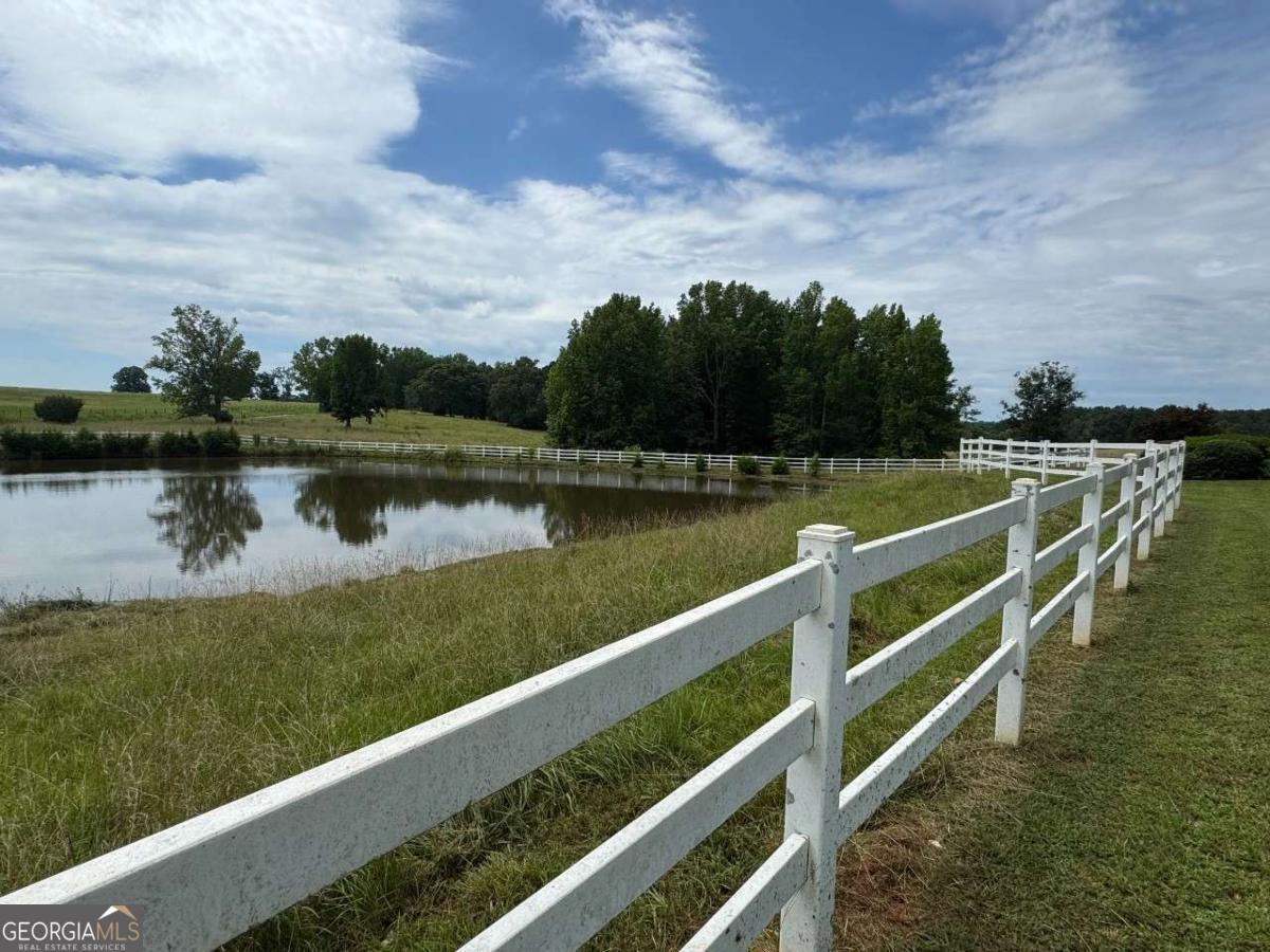 800 W Williamson RD