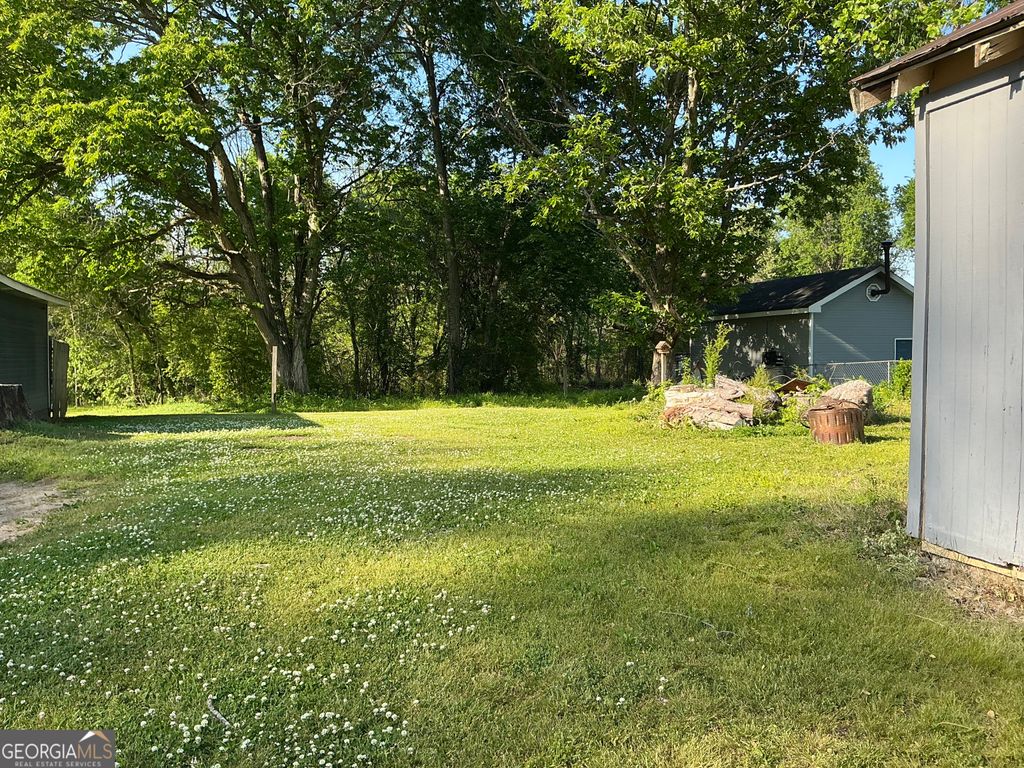 Photo of 717 W 12th Street, Chickamauga, GA 30707 (MLS # 10736028)