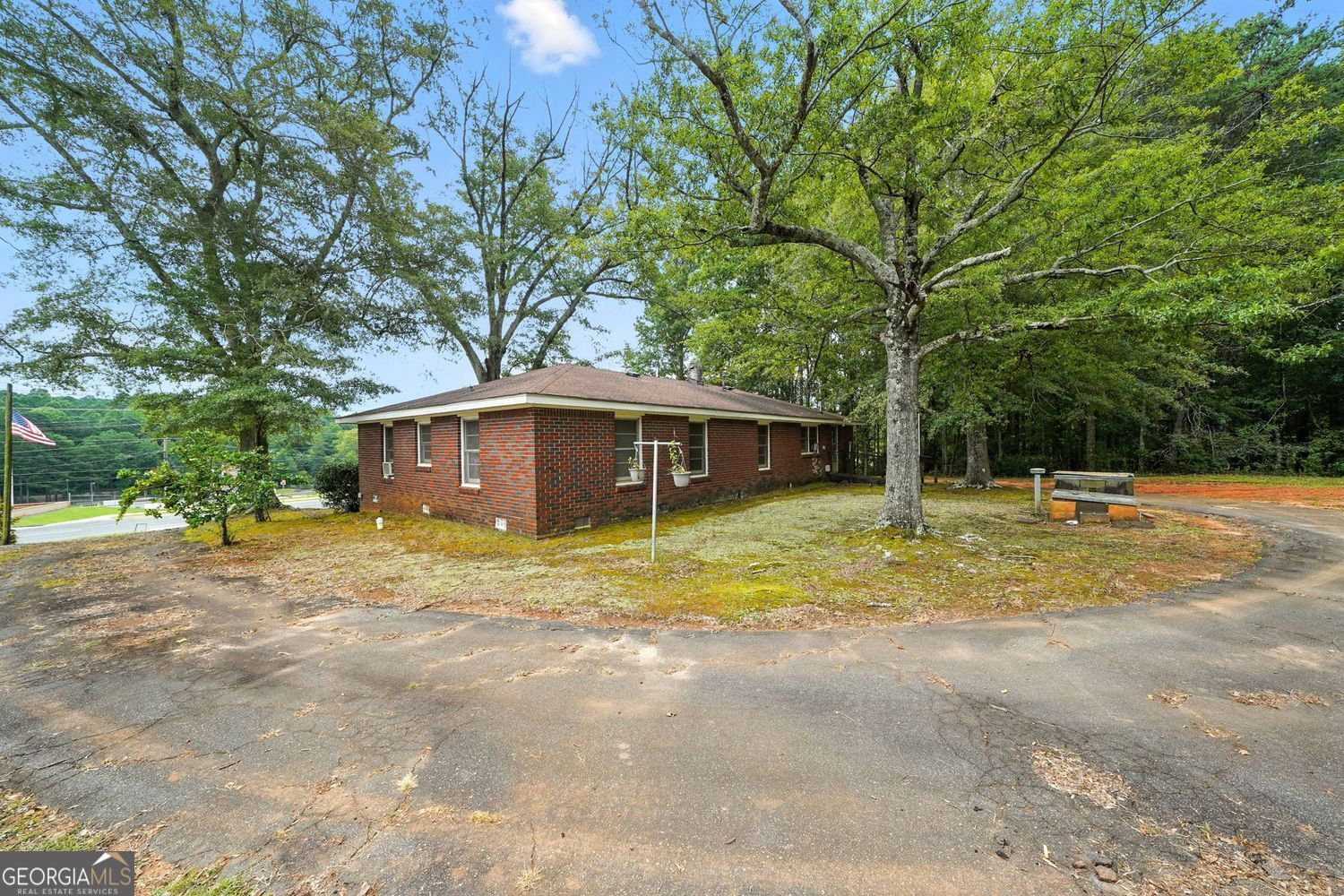4020 Holly Springs PKWY