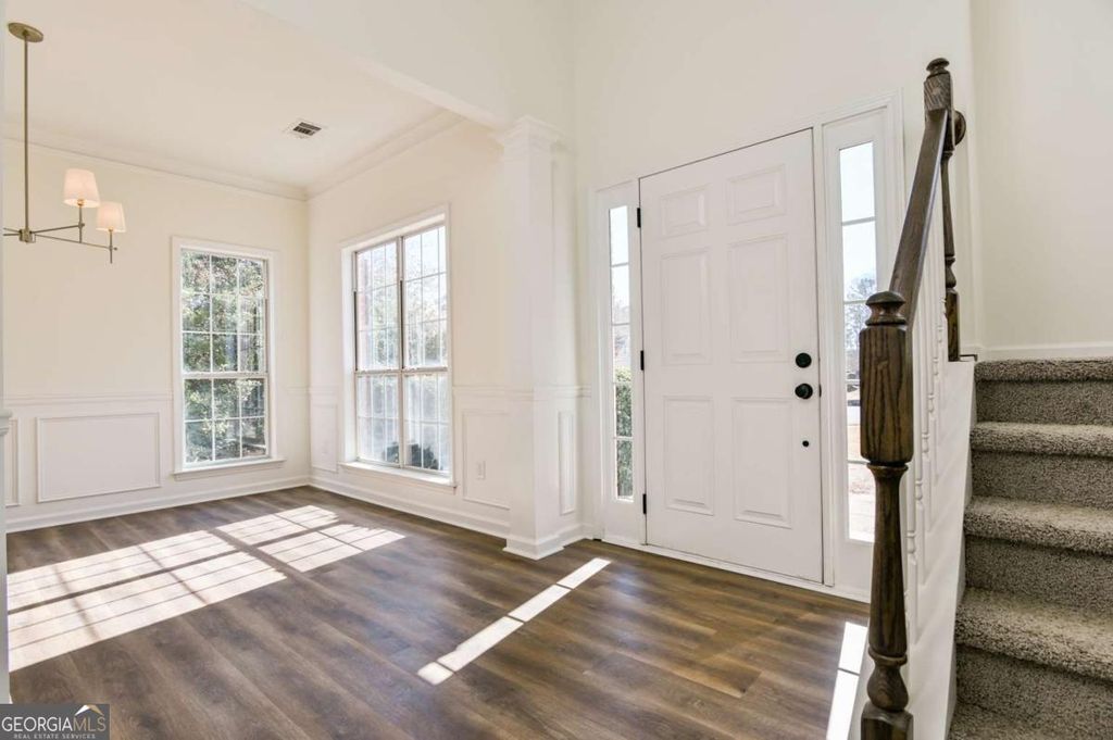 Photo of 2301 Wickingham Drive NE, Marietta, GA 30066 (MLS # 10687448)