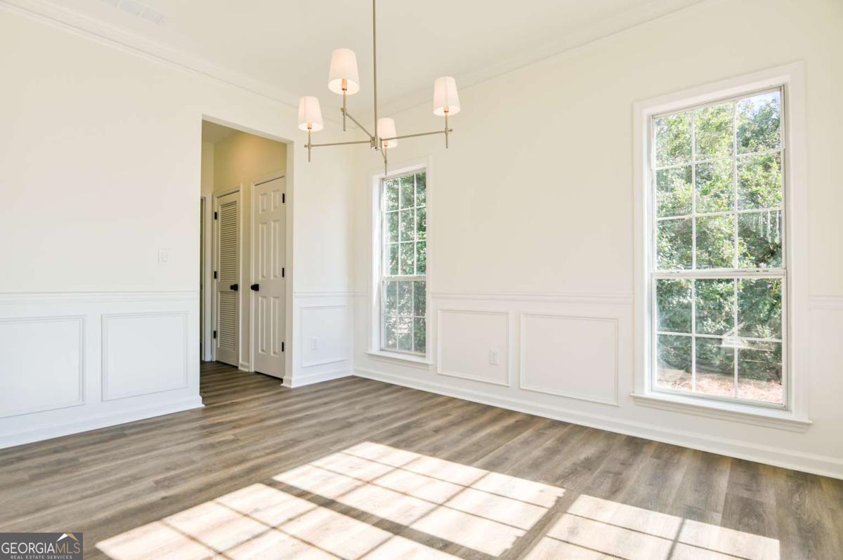 2301 Wickingham DR NE