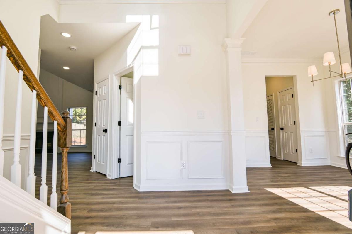 2301 Wickingham DR NE