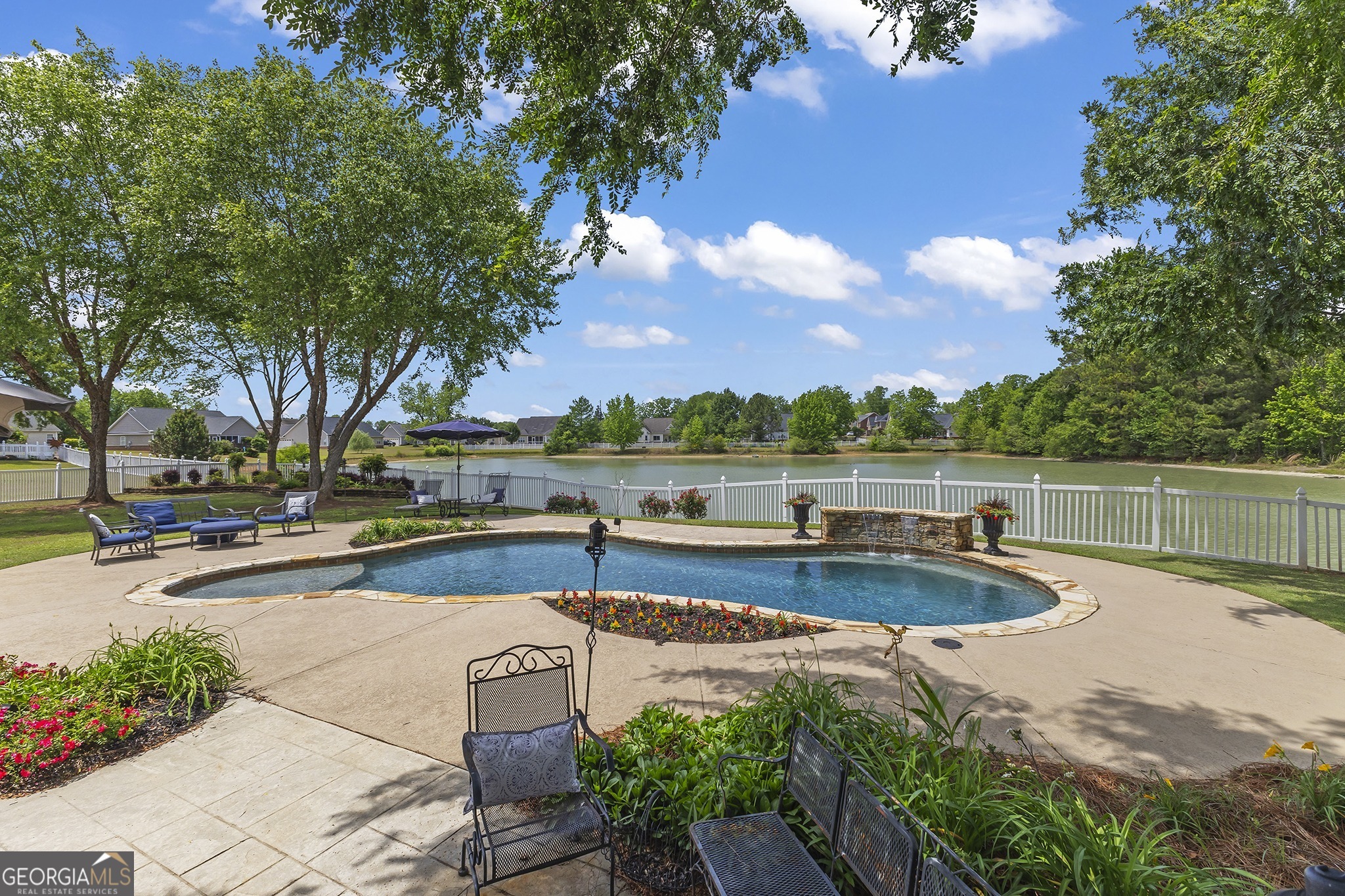 107 Lovorn CIR