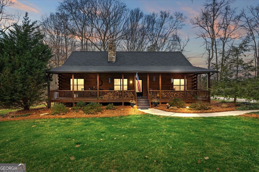 Photo of 912 Folds Road, Carrollton, GA 30116 (MLS # 10669597)