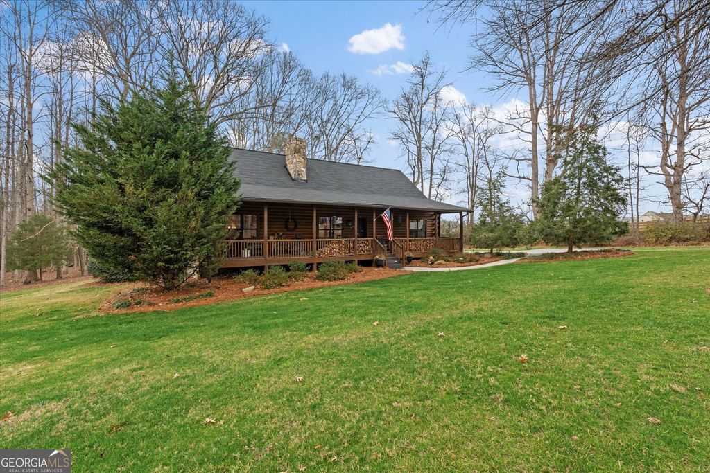 Photo of 912 Folds Road, Carrollton, GA 30116 (MLS # 10669597)