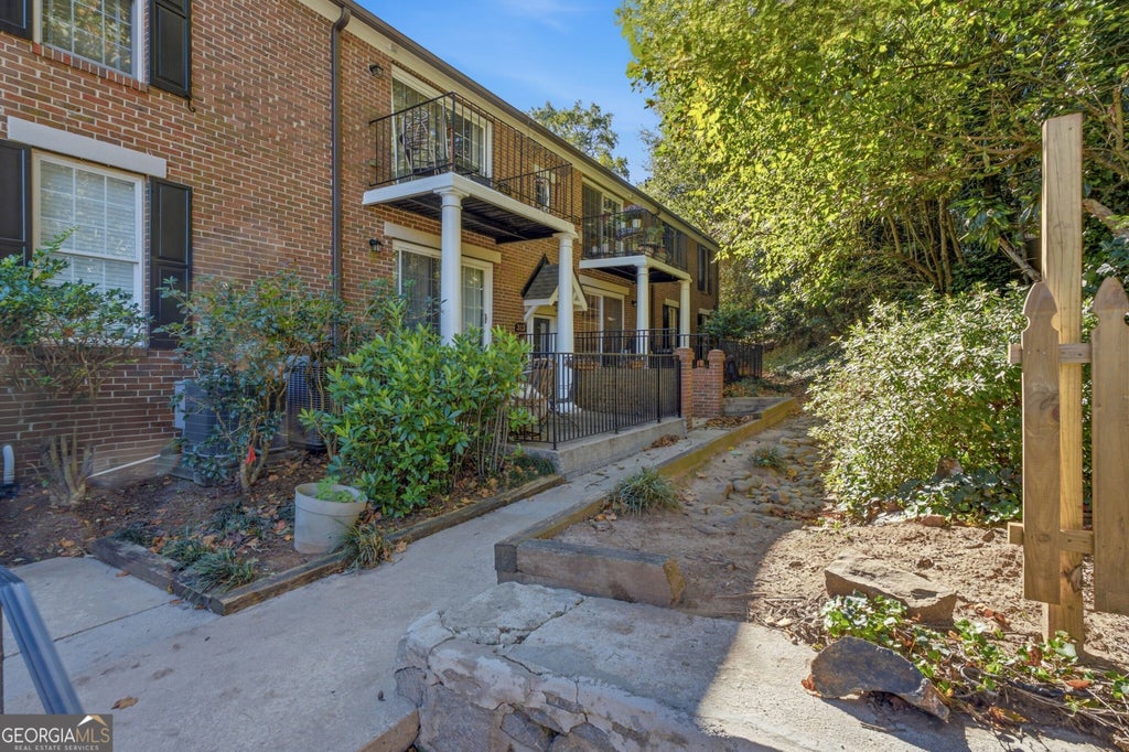 Photo of 1634 Ponce De Leon Avenue NE #314, Atlanta, GA 30307 (MLS # 10877136)