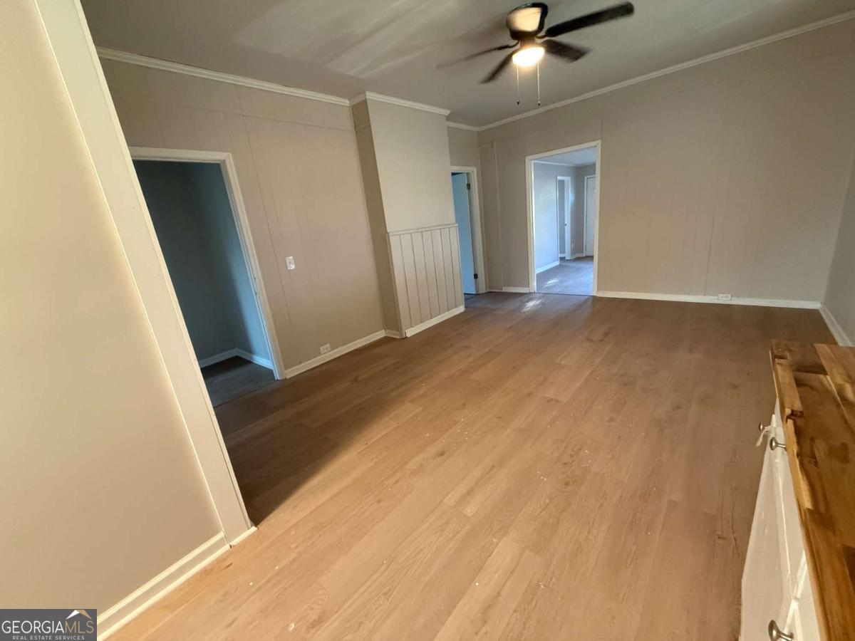 75 3RD Shannon ST NE