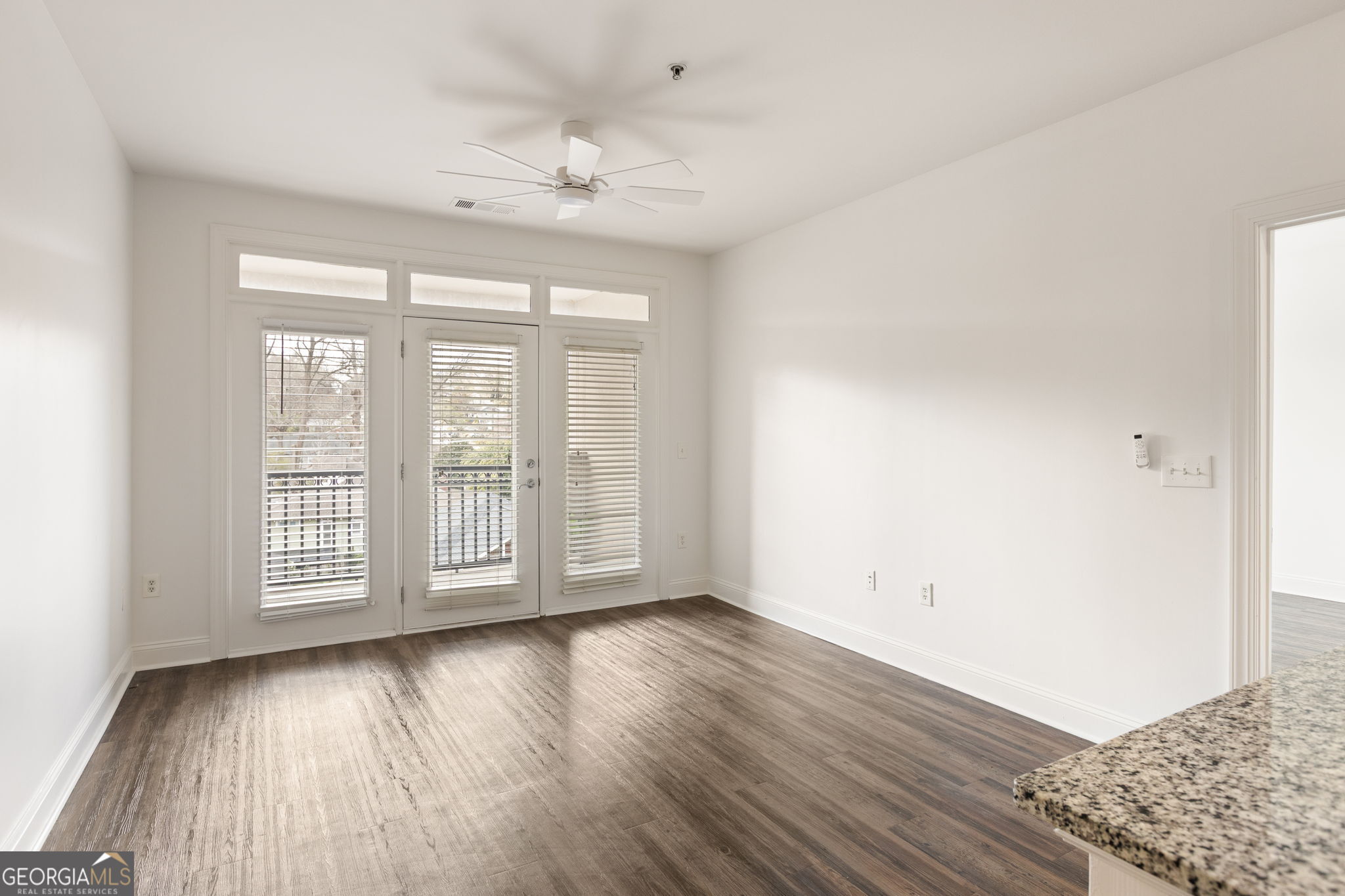 840 United AVE SE 415