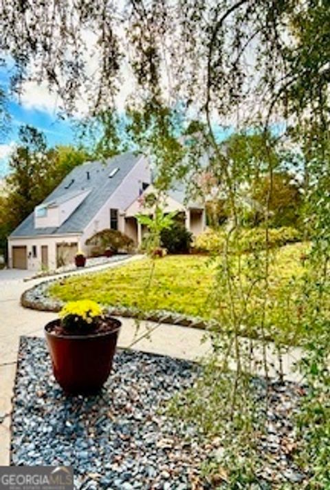 3810 Galloway DR NE Roswell GA 30075