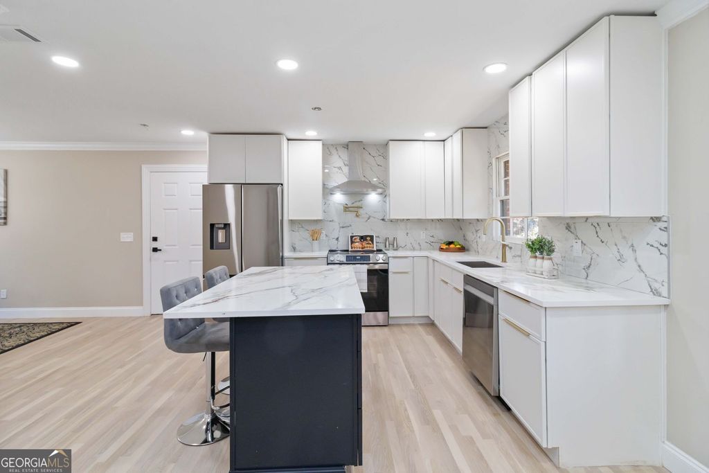 Photo of 2927 Ponderosa Circle, Decatur, GA 30033 (MLS # 10681516)