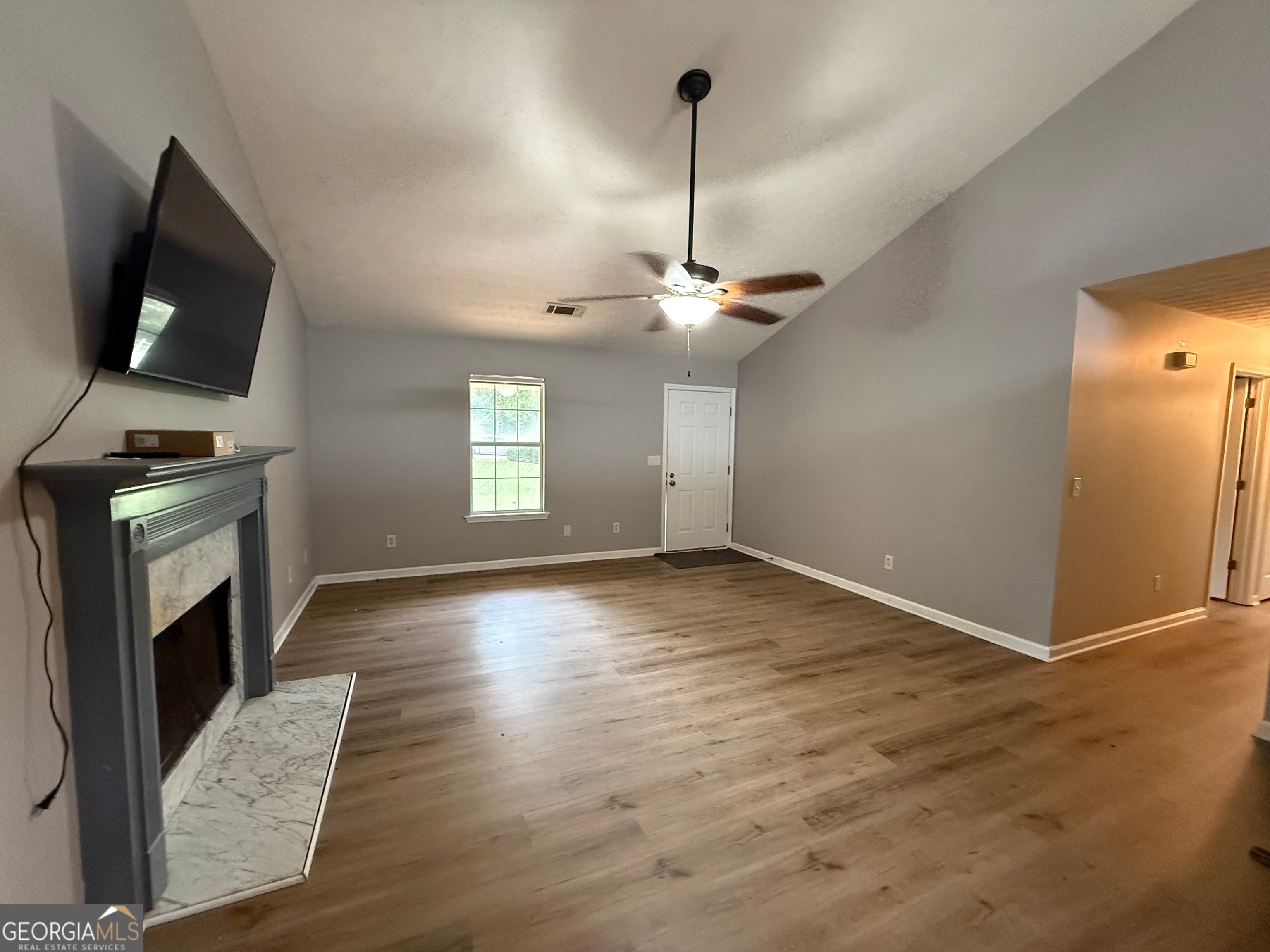 320 Ponderosa TRL