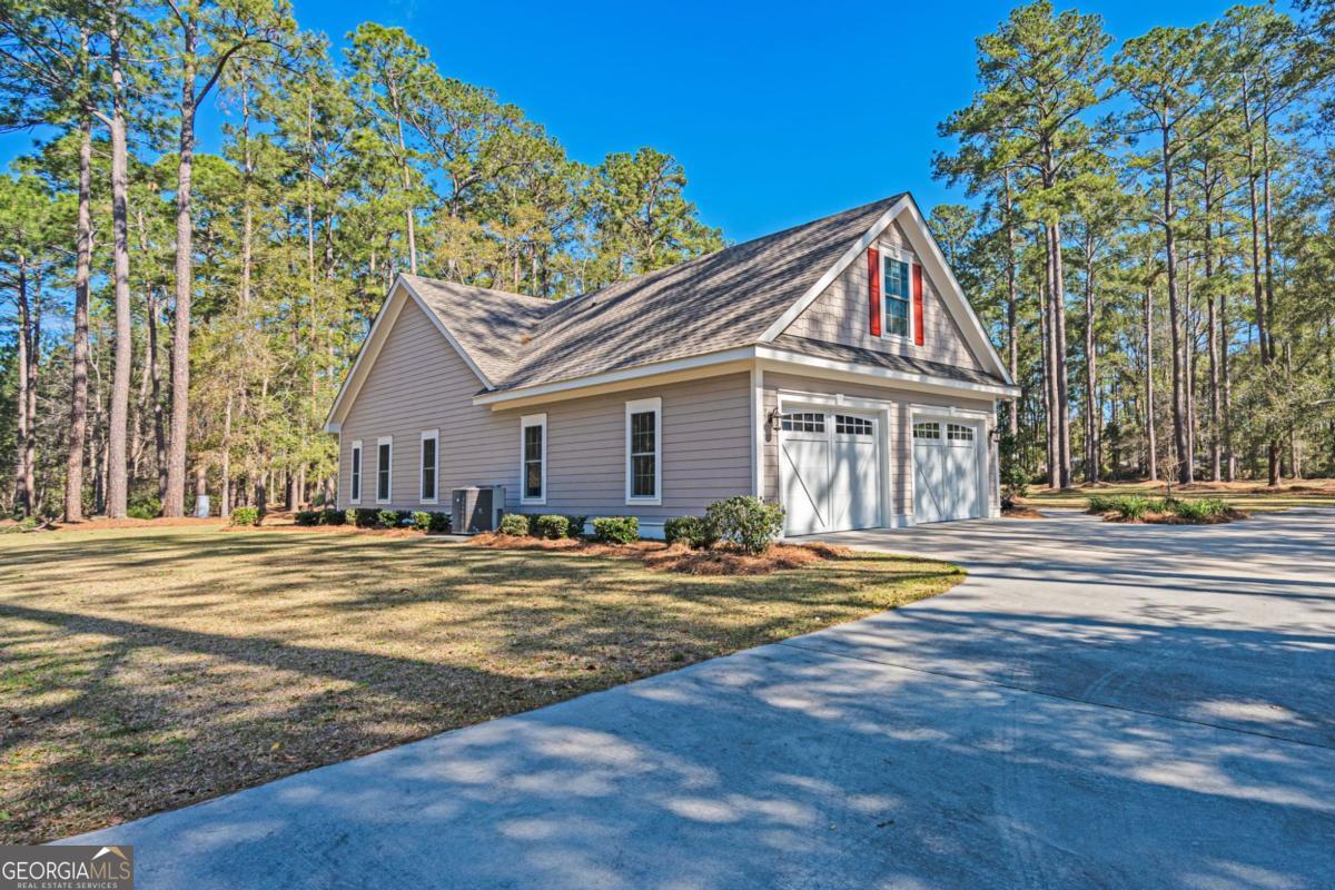 1443 Ebenezer RD