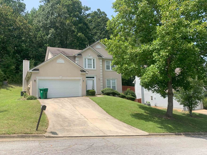 4/2/1 house for rent in the heart of Stone Mountain. Minutes from 285 and I20. New paint, New stainless steel appliances and LPV flooring. Ready to move in. Use Showingtime to make appointment. Leased this 8/30/2023.. No more available.