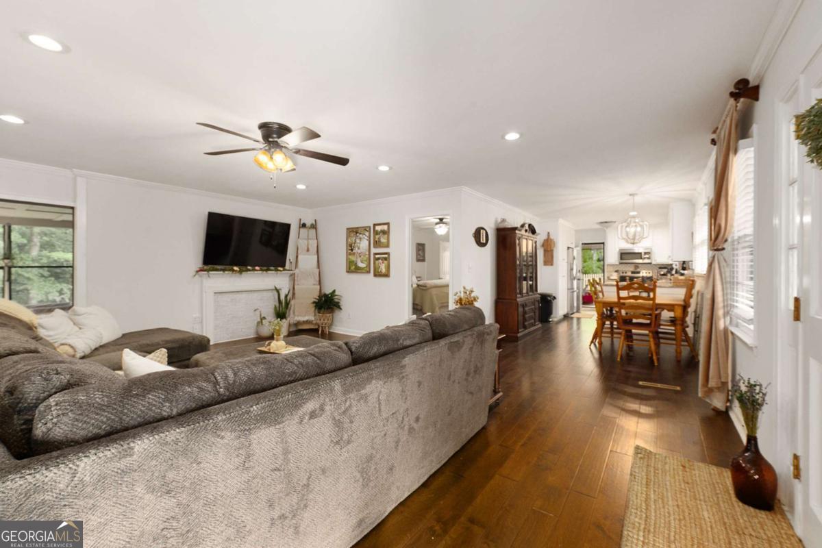 46 Sunset CIR