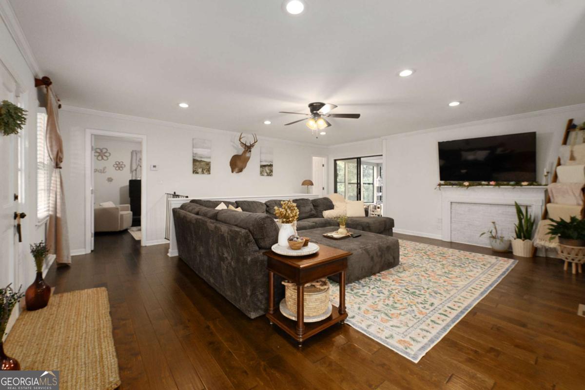 46 Sunset CIR