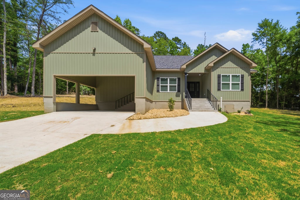 Photo of 190 Green Lake Drive, Milledgeville, GA 31061 (MLS # 10795201)