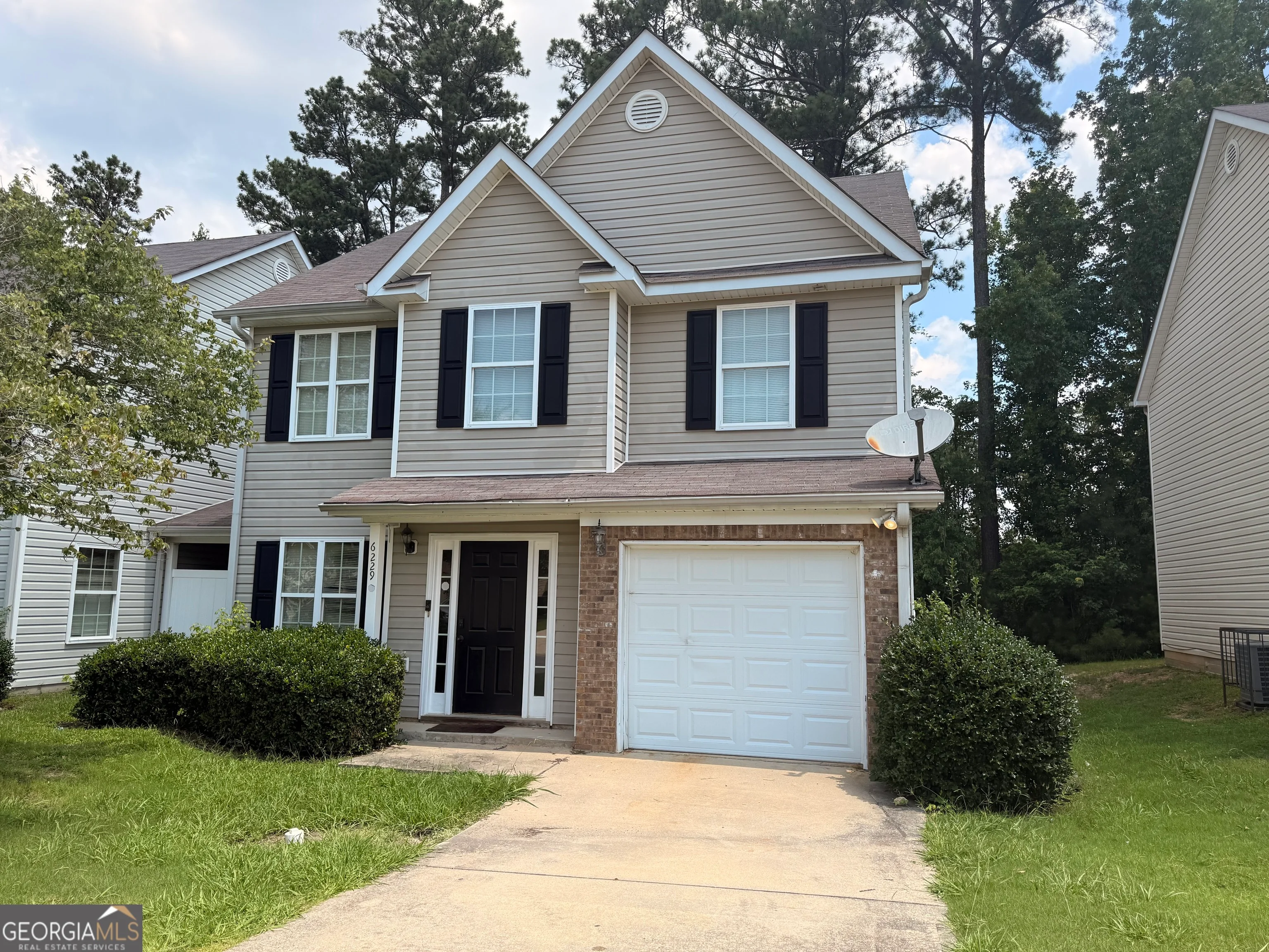 6229 Hickory Lane Circle