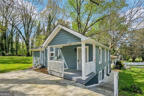 Photo of 1914 North Avenue NW, Atlanta, GA 30318 (MLS # 10719543)