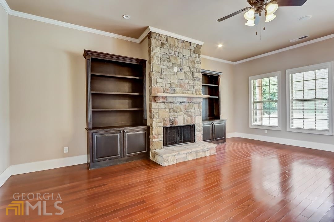 TRADITIONS OF BRASELTON - Residential