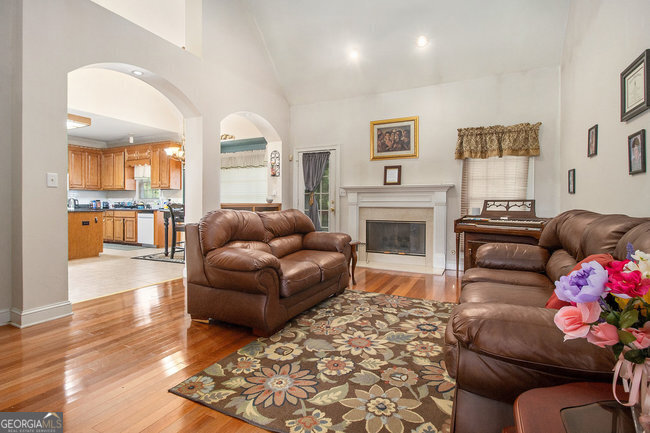 1107 Brookfield DR SE
